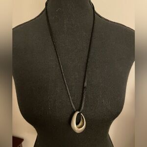 16-18” pear shape silver-toned necklace. Very trendy!